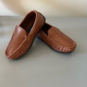 Toddler boy loafer- excellent condition, sz 6